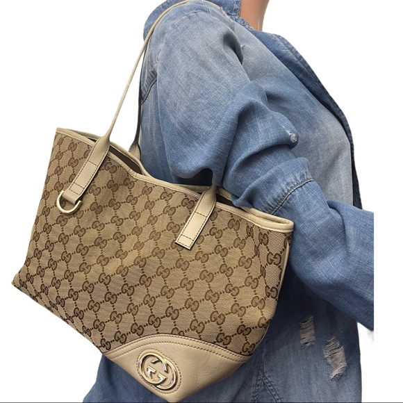 Gucci Handbags - ✨💎GORGEOUS💎✨ GUCCI PURSE💎✨